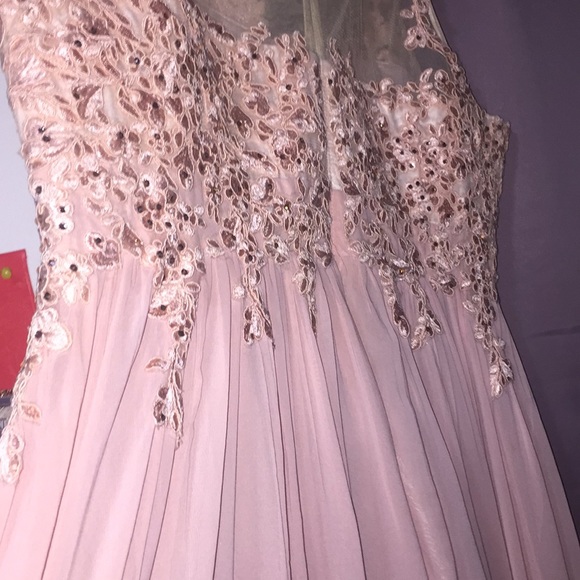 LIGHT PINK PROM DRESS - Picture 3 of 8